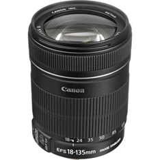 Canon EF-S 18-135mm f/3.5-5.6 IS zoomobjektív