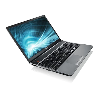 Samsung NP550P5C-T01HU 15,6"/Intel Core i5-3210M/6GB/1000GB/GT630/DVD író/Win7/Ezüst notebook