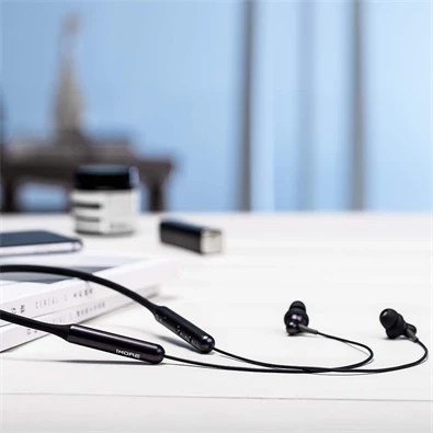 1MORE E1024BT Stylish In-Ear mikrofonos Bluetooth fekete fülhallgató