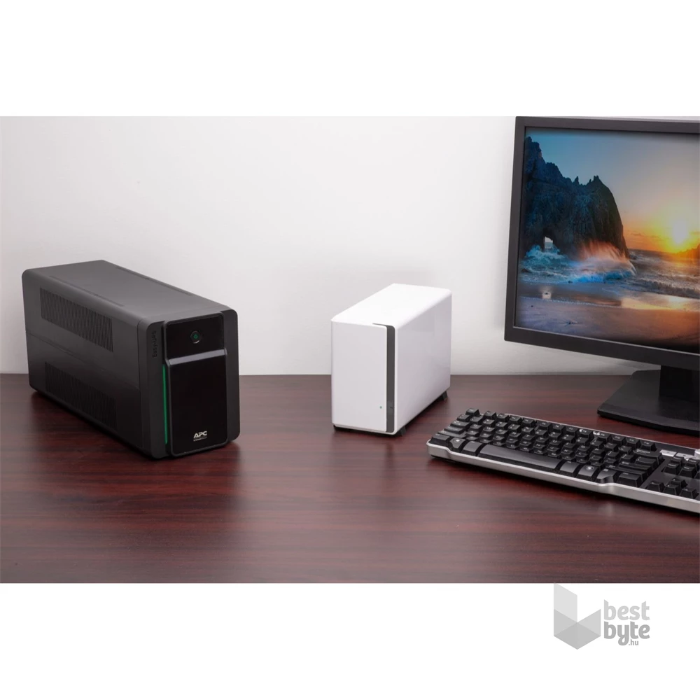 APC EASY UPS BVX 2200VA line interactive schuko szünetmentes tápegység
