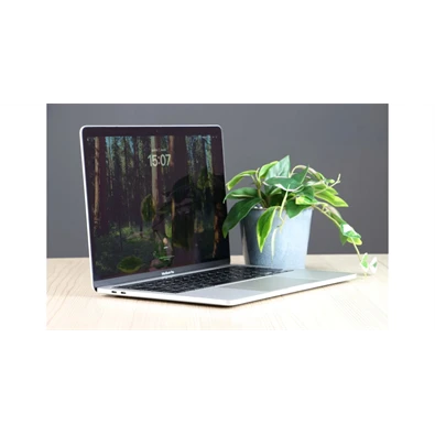 Apple MacBook Pro 2020 laptop (13,3"Retina/M1 chip és 8 magos GPU/8GB RAM/512GB SSD/Cseh/Felújított,batteryCARE+) -ezüst