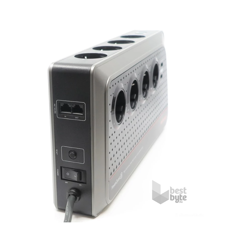AudioQuest PowerQuest PQ-3 8db 230V Schuko/4db USB túláramvédő és hálózati szűrő