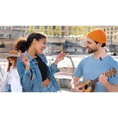 BOYA Ultrakompakt 2,4 GHz USB-C 2 adó + 1 vevő fekete vezeték nélküli mikrofon