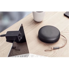 Bang & Olufsen 1734002 Beosound A1 2nd Gen hordozható fekete Bluetooth hangszoró