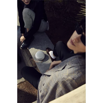 Bang & Olufsen 1734002 Beosound A1 2nd Gen hordozható fekete Bluetooth hangszoró