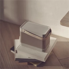Bang & Olufsen 1253303 Beolit 20 hordozható szürke Bluetooth hangszoró