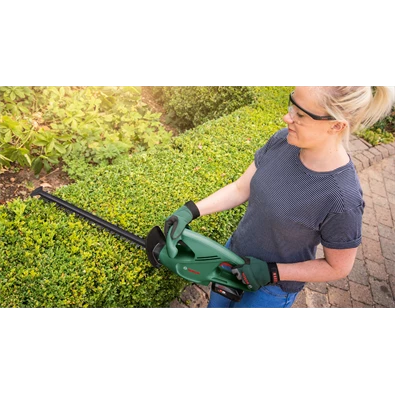 Bosch 0600849H02 EasyHedgeCut 18-45 akkumulátoros sövényvágó
