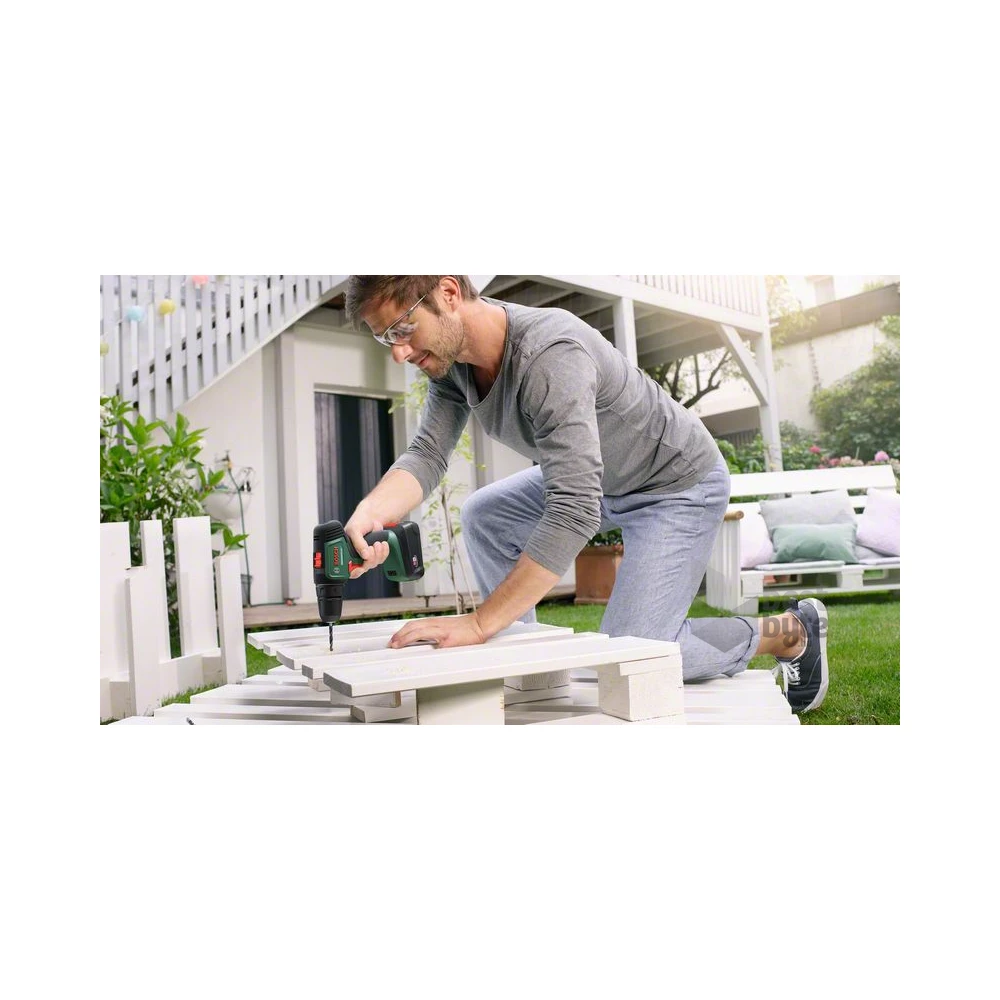 Bosch 06039D4002 Universaldrill 18V 2x1,5Ah kofferban akkus fúró-csavarozó