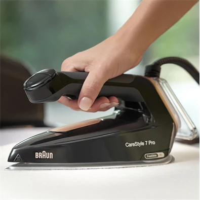 Braun IS7286BK fekete gőzállomás