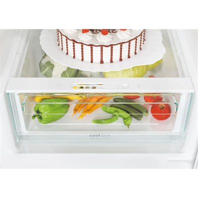 Candy CCE3T618ES inox alulfagyasztós hűtőszekrény