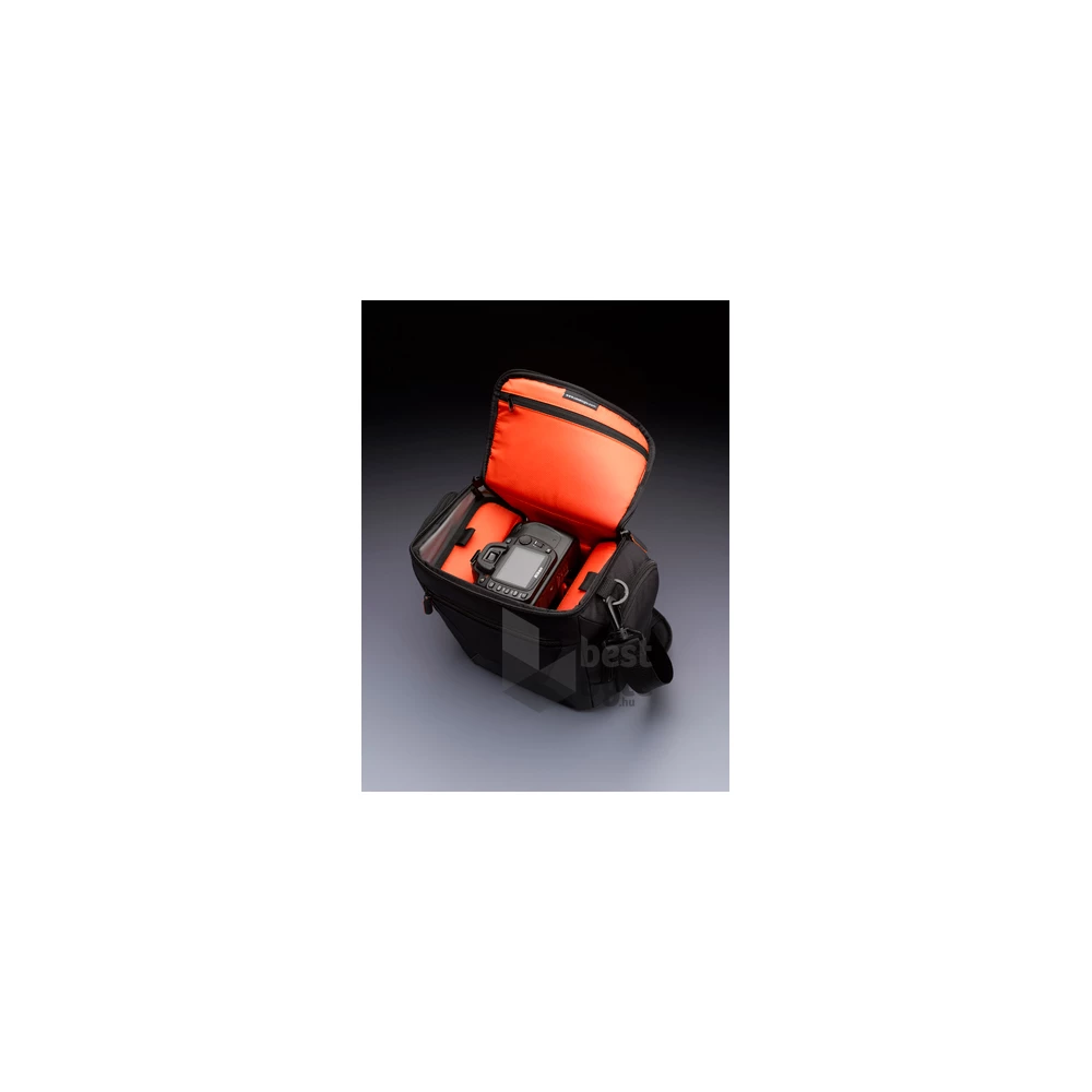 Case Logic DCB-307K fekete fenyképezőgép táska