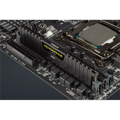 Corsair CMK8GX4M1D3000C16 SDRAM