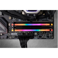 Corsair CMW16GX4M2C3200C16 SDRAM