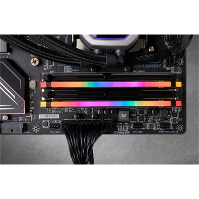 Corsair CMW16GX4M2C3200C16 SDRAM