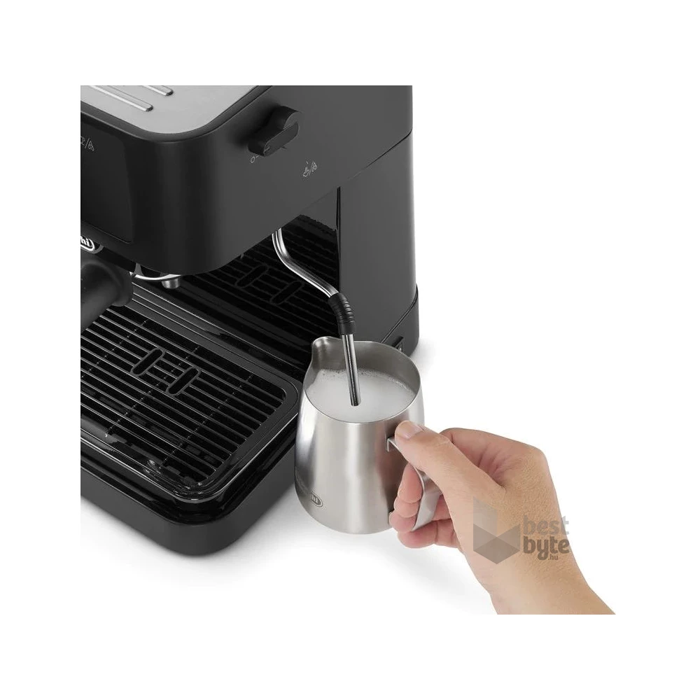 DeLonghi Stilosa EC230.BK fekete espresso kávéfőző (Újracsomagolt)