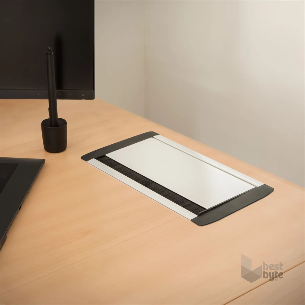 Delight 20442 fekete 3-as rejtett elosztó + 2 USB-A port