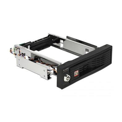 Delock 47191 5.25 Mobil Rack 3.5 SATA HDD-hez
