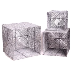 Doboz alakú /1db 20cm, 1db 25cm, 1db 30cm/ ezüst-lila fémdoboz műanyag masnival dekor szett