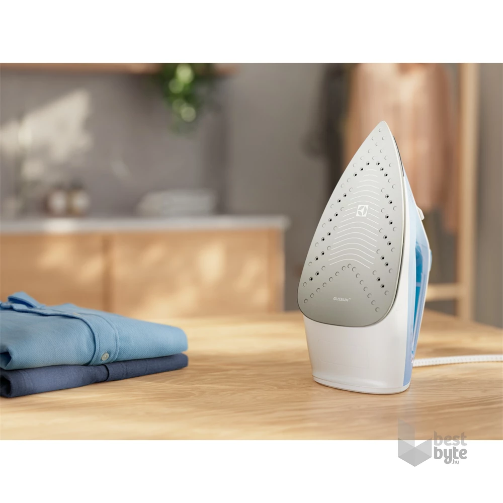 Electrolux E5SI2-4CB Care 500 kék gőzölős vasaló