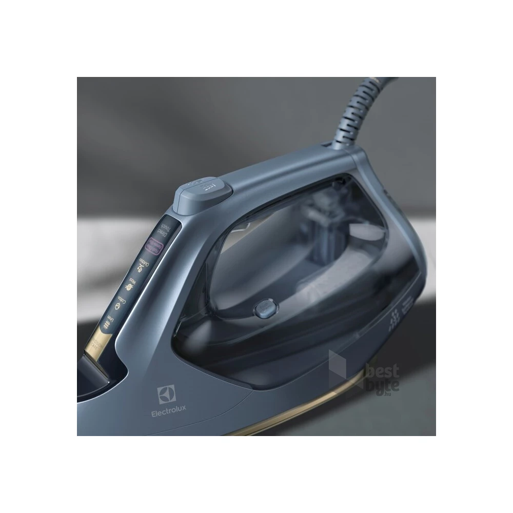 Electrolux E8SI1-6DBM Renew 800 kék gőzölős vasaló
