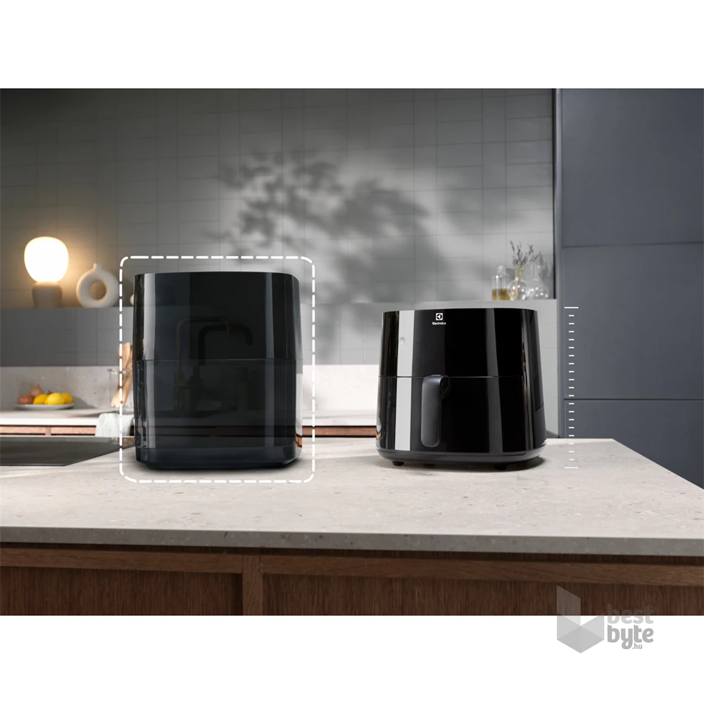 Electrolux EAF3B 500 fekete 3,3 L forrólevegős sütő