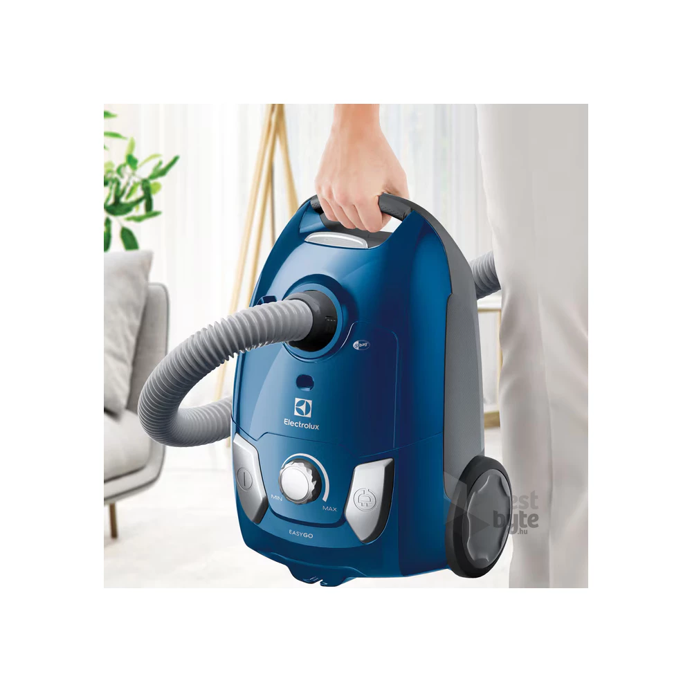 Electrolux EEG41CB élénk kék porzsákos porszívó