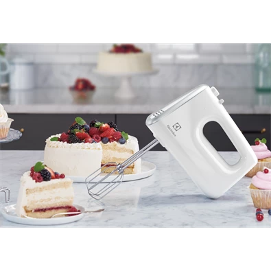 Electrolux EHM3300 Love your day fehér kézi mixer