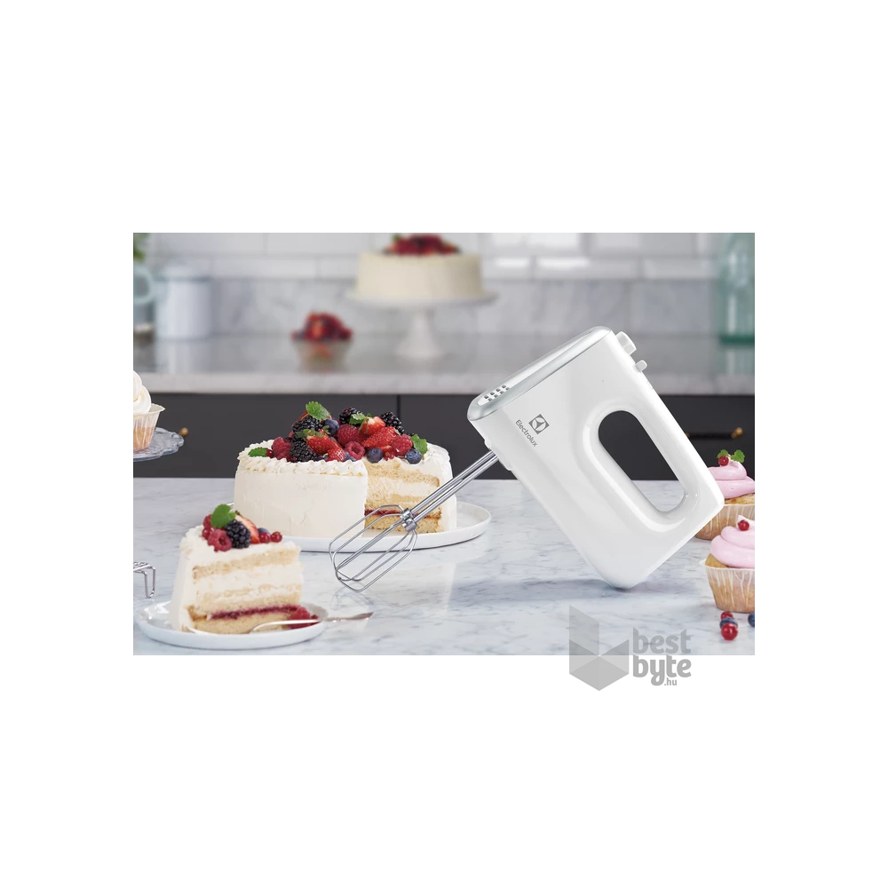 Electrolux EHM3300 Love your day fehér kézi mixer