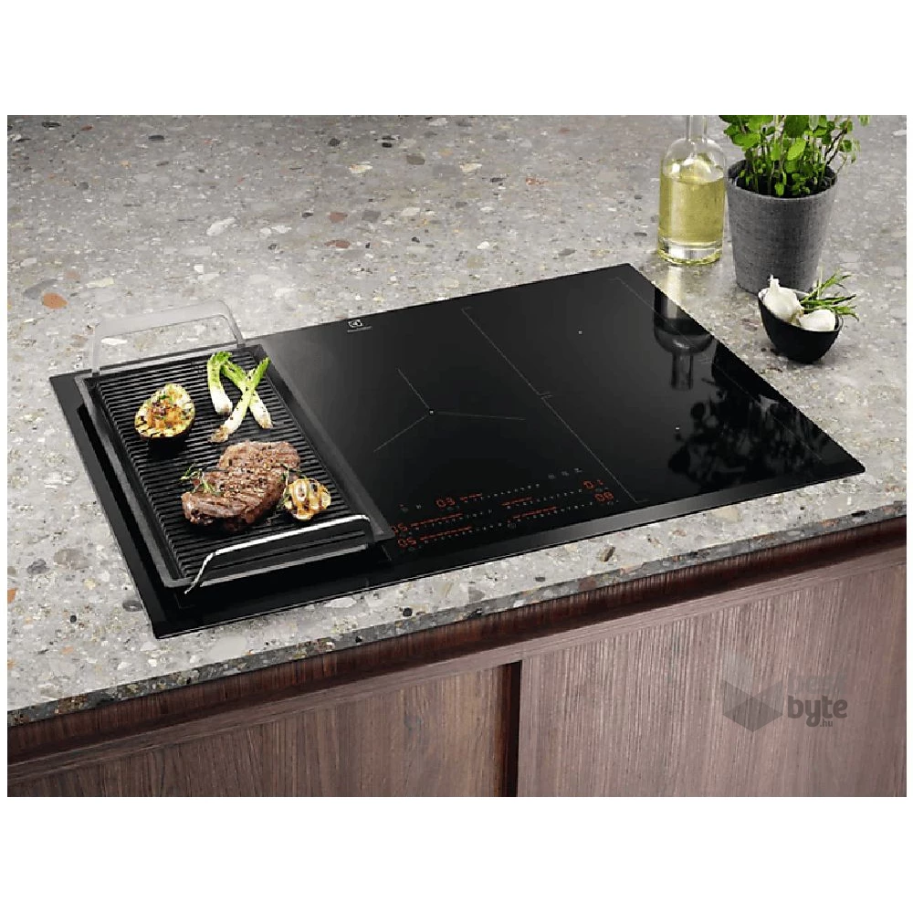 Electrolux EIV84550 fekete, beépíthető, indukciós, főzőzóna: 5, beépíthető méret: 75cm, főzőlap