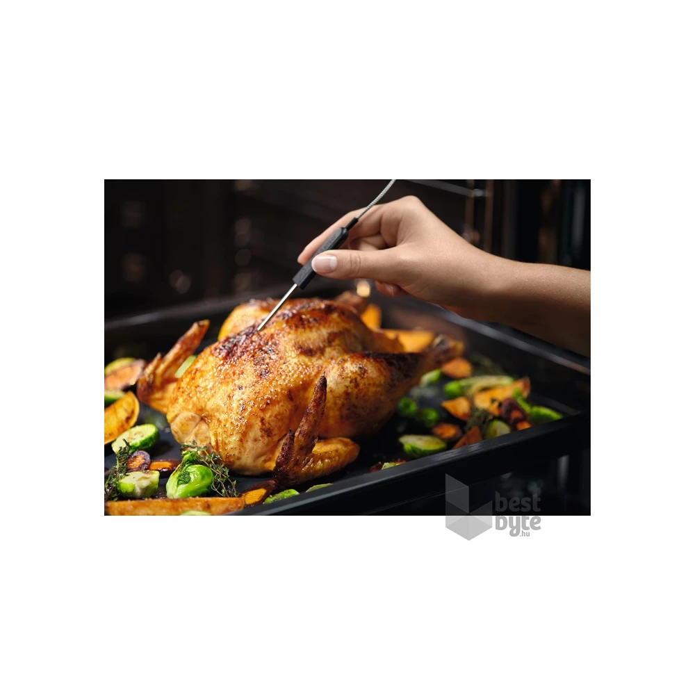Electrolux EOE7P31X fekete, beépíthető, sütőtér: 72L, grill, légkeverés, pirolitikus, sütő