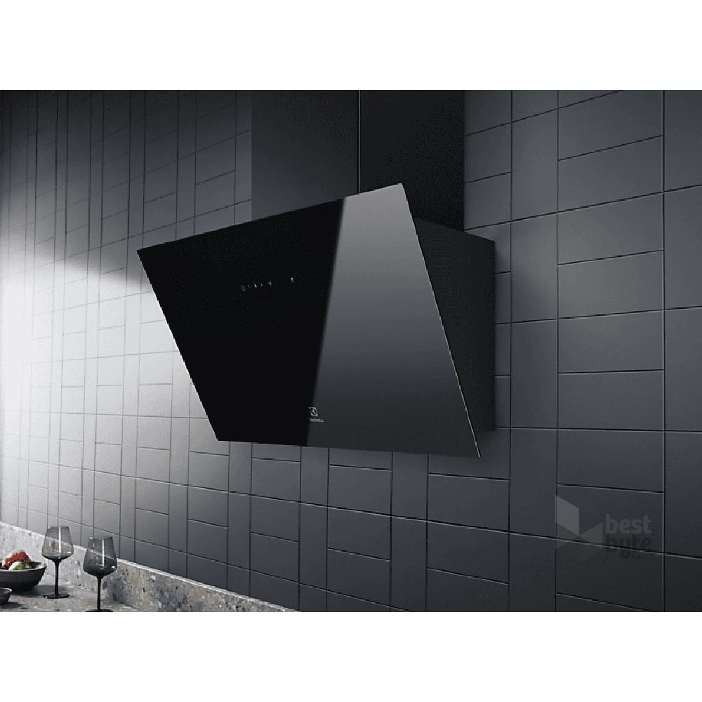 Electrolux LFV436K fekete, szabadonálló, kürtős, méret:60 cm, zajszint:62 dB, páraelszívó (Újszerű)