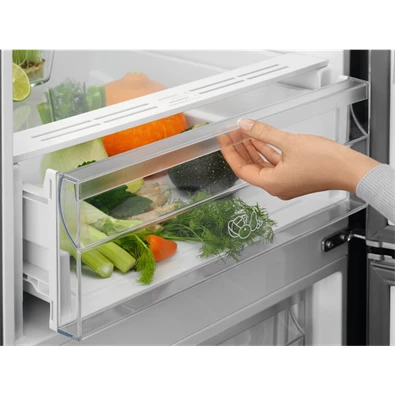 Electrolux LNT5MF32U0 szürke, alulfagyasztós, Hűtő:230L, Fagyasztó:101L, No frost hűtőszekrény