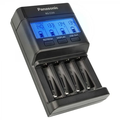 Panasonic Eneloop BQ-CC65 4/AA/AAA LCD-s akku gyorstöltő