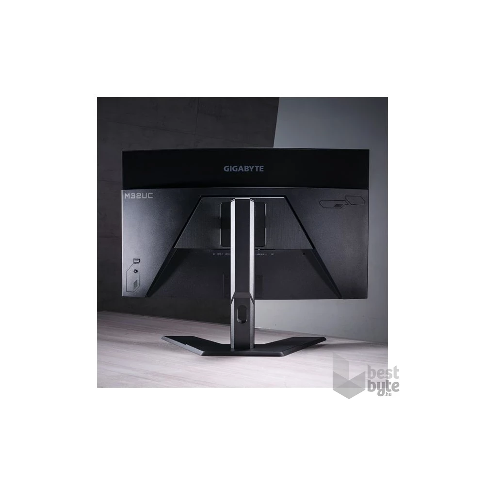 Gigabyte 31,5" M32UC UHD VA LED HDMI/DP/USB ívelt monitor