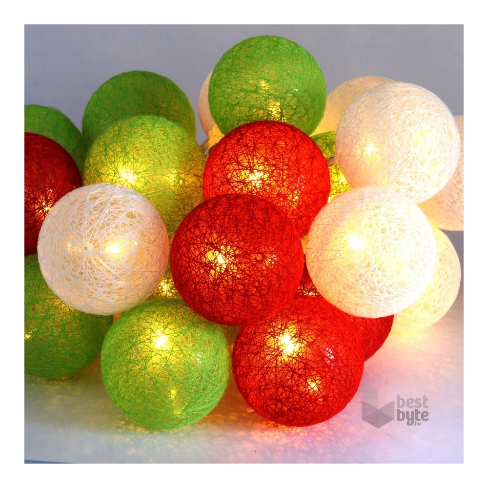 Gömb alakú 6cm/színes fonott/4,5m/piros-fehér-zöld/30db LED-es/USB-s fénydekoráció