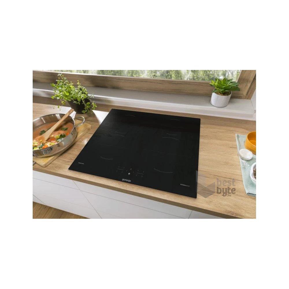 Gorenje GI601FMC fekete, beépíthető, indukciós, főzőzóna: 4, beépíthető méret: 56cm, főzőlap