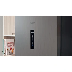 Indesit INFC9 TO32X inox, alulfagyasztós, Hűtő:263L, Fagyasztó:104L, Total No frost hűtőszekrény (Használt - B)