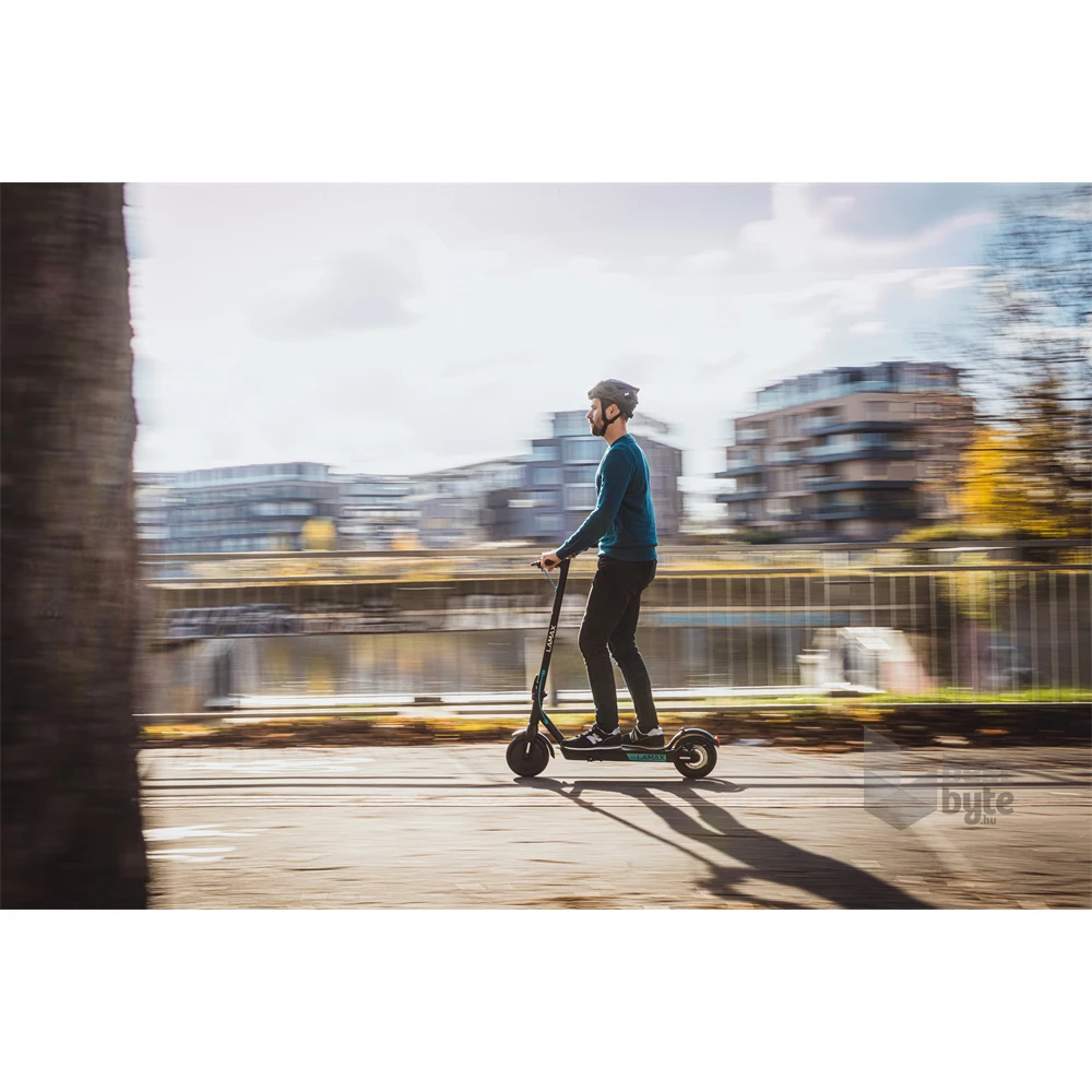 LAMAX E-Scooter S7500 Plus 350W/7,5Ah elektromos roller