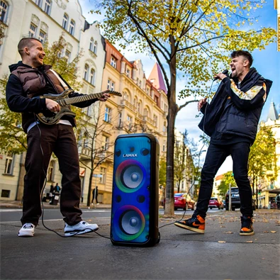 LAMAX PARTYBOOMBOX 700 bluetooth hangszóró
