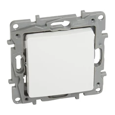 Legrand 764500 Niloé fehér egypólusú kapcsoló