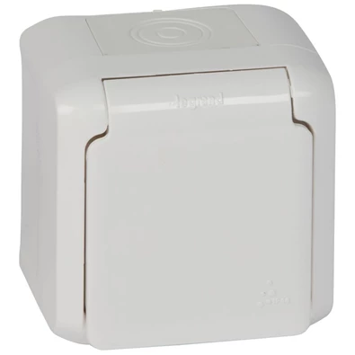 Legrand 782373 Forix IP44 fehér 2P+F csatlakozóaljzat