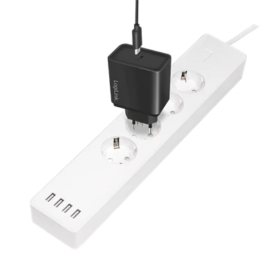 Logilink SH0104 Wi-Fi Smart Socket aljzat, 4 utas, (CEE 7/3), 4x USB, Tuya kompatibilis