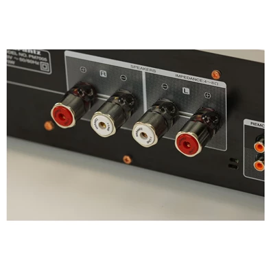Marantz PM7005 ezüst-arany integrált sztereó erősítő
