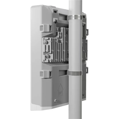MikroTik netFiber 9 CRS310-1G-5S-4S+OUT 1xGbE LAN, 5xGbE SFP, 4x SFP+ port kültéri Cloud Router Switch