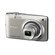 Nikon Coolpix S2700 Ezüst digitális fényképezőgép 4 GB Kingston SDHC kártya