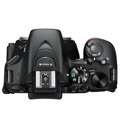 Nikon D5600 + AF-S 18-105 VR kit fekete digitális tükörreflexes fényképezőgép
