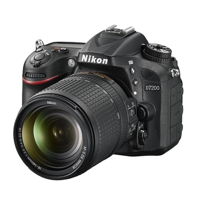 Nikon D7200 + 18-140 kit digitális tükörreflexes fényképezőgép
