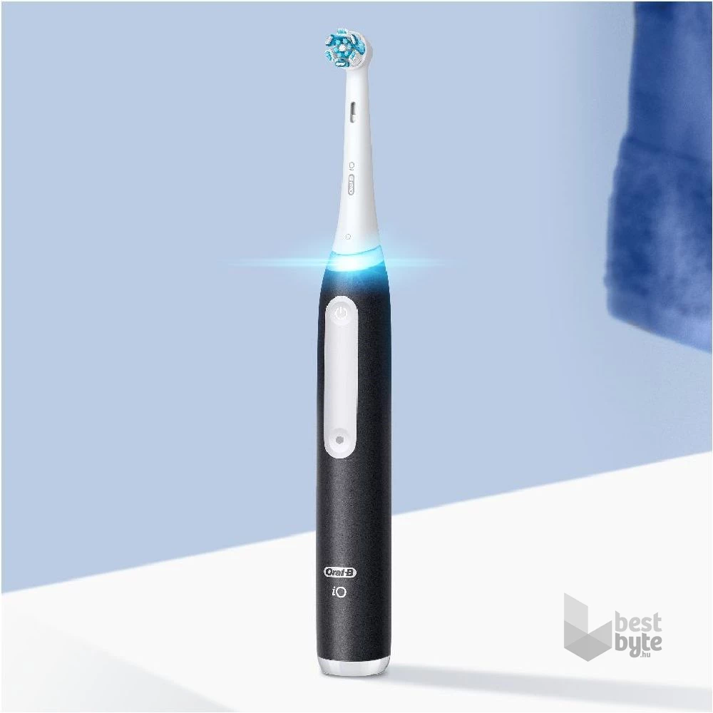 Oral-B iO series 3 Matt Black elektromos fogkefe