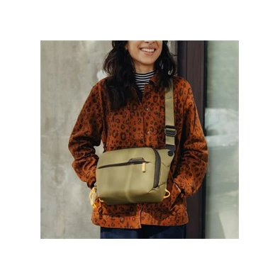 Peak Design Everyday Sling 3L algazöld fotós táska