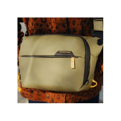 Peak Design Everyday Sling 3L algazöld fotós táska